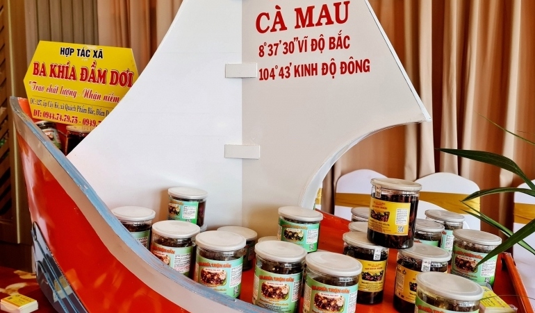 Dự án “Làm sạch nước nuôi tôm” đạt giải Nhất cuộc thi khởi nghiệp Cà Mau
